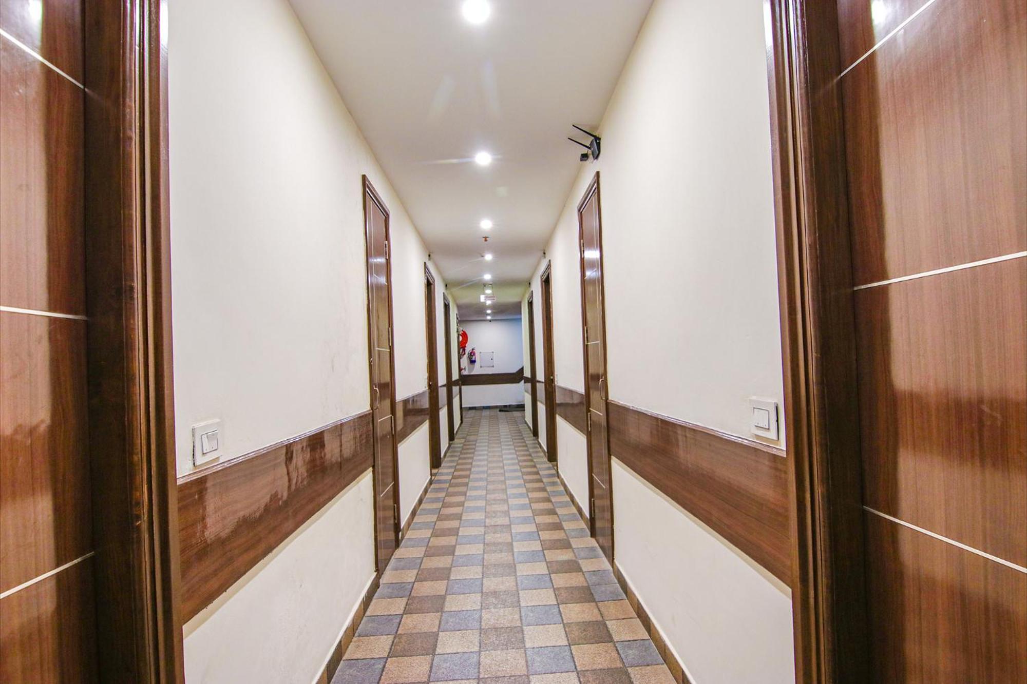 OYO 81174 Hotel Lime Wood Mohali Buitenkant foto